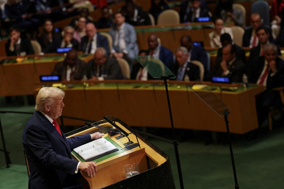 découvrez comment emmanuel macron s'exprime à l'onu contre la loi du plus fort et plaide pour un ordre international fondé sur le dialogue et la coopération.