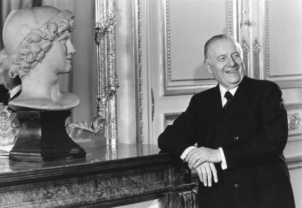 découvrez le rôle d'alain poher en tant que président intérimaire de la république française, ses fonctions, son parcours et son impact lors des périodes de transition politique.