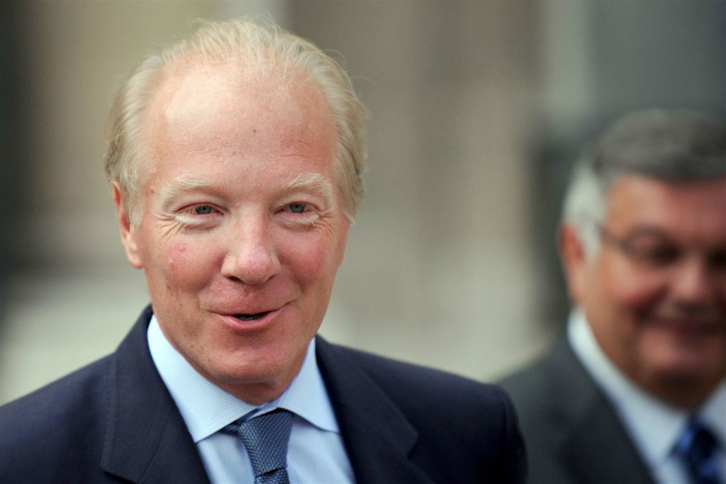 découvrez le parcours politique de brice hortefeux, de ses débuts à ses fonctions ministérielles, en passant par ses engagements au sein de la droite française et son influence sur la vie politique nationale.