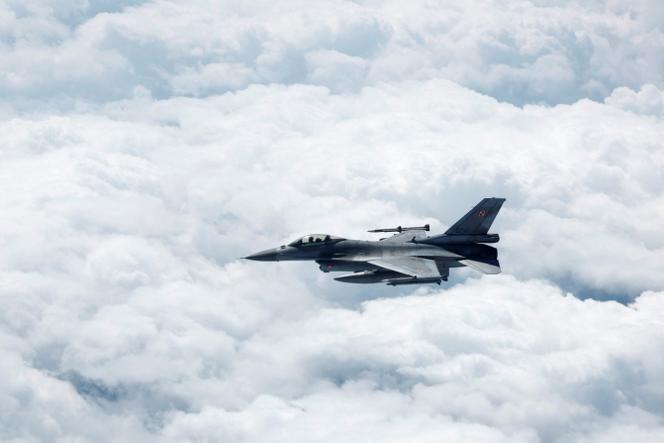 découvrez comment les drones révolutionnent les manœuvres russes : stratégies, innovations technologiques et impact sur la sécurité, expliqués en détail.