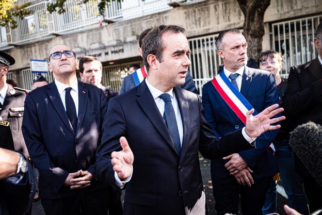 découvrez comment lecornu impressionne son entourage tandis que philippe se lance dans une aventure captivante. analyse et récit de deux parcours hors du commun.