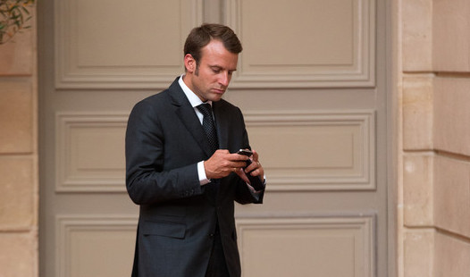 découvrez comment le président emmanuel macron fait face aux enjeux de l'espionnage en france et à l’international. un regard sur les récentes affaires, les stratégies de sécurité et l’impact sur la politique française.