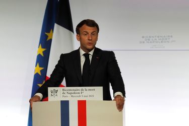 découvrez comment emmanuel macron incarne les paradoxes et les défis de la politique contemporaine française à travers une analyse de sa trajectoire, entre ambitions, espoirs et controverses, dans une tragédie moderne.