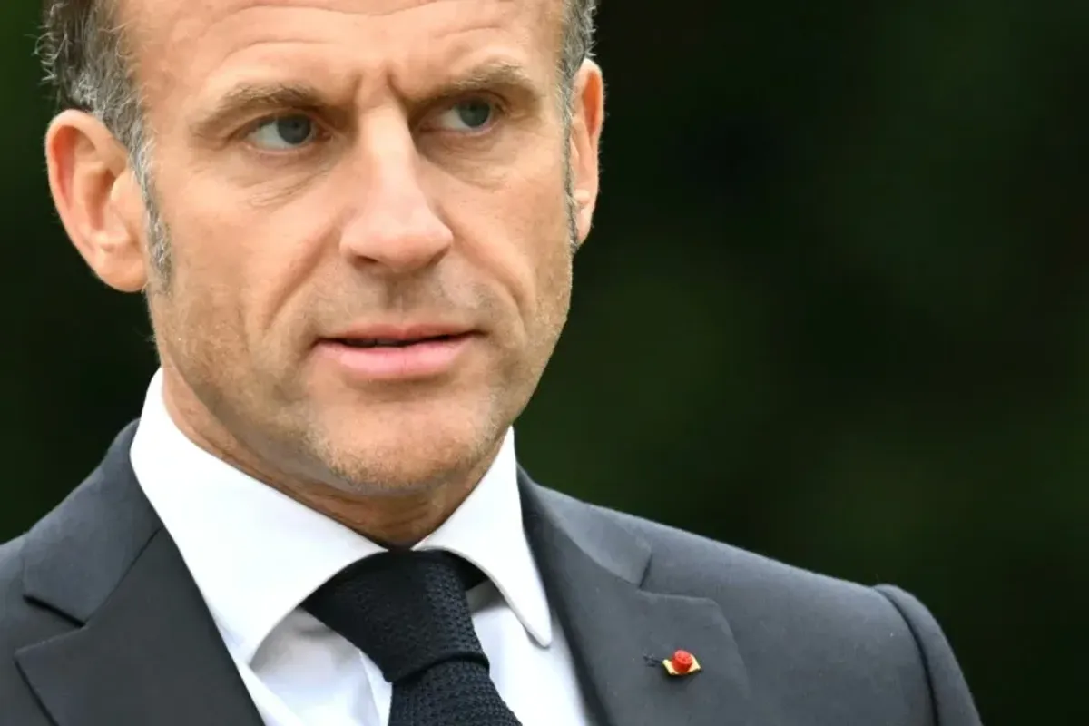 découvrez comment les tickets d'or attribués par emmanuel macron pourraient désigner le prochain premier ministre. analyse et explications sur ce mécanisme inédit en france.