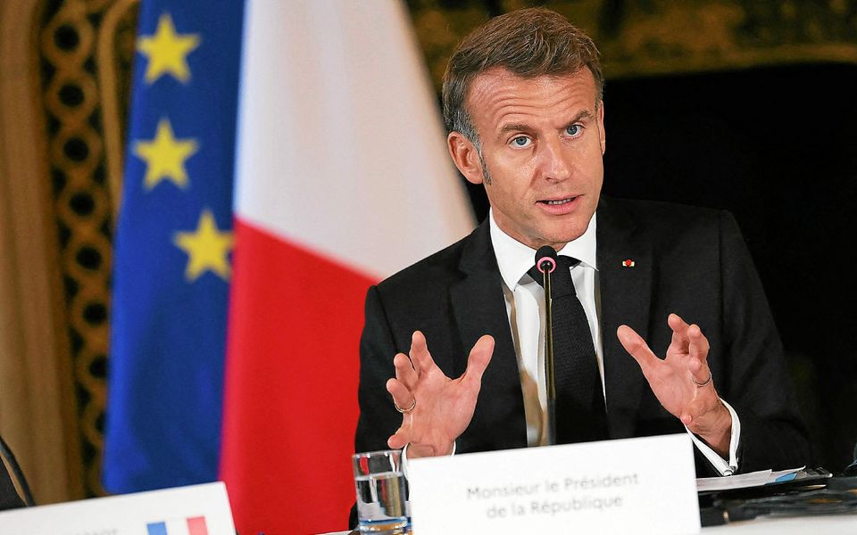 suivez en direct le débat exclusif entre emmanuel macron et les lecteurs de la dépêche. participez à cette discussion interactive et découvrez les réponses du président en temps réel.