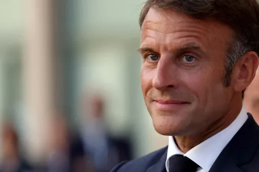 découvrez le parcours et le rôle clé de georges-françois leclerc, bras droit d'emmanuel macron, dans la politique française actuelle.