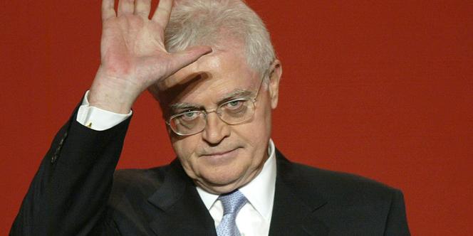découvrez le parcours politique de lionel jospin, ses réalisations majeures et l'héritage qu'il laisse dans l'histoire contemporaine française.