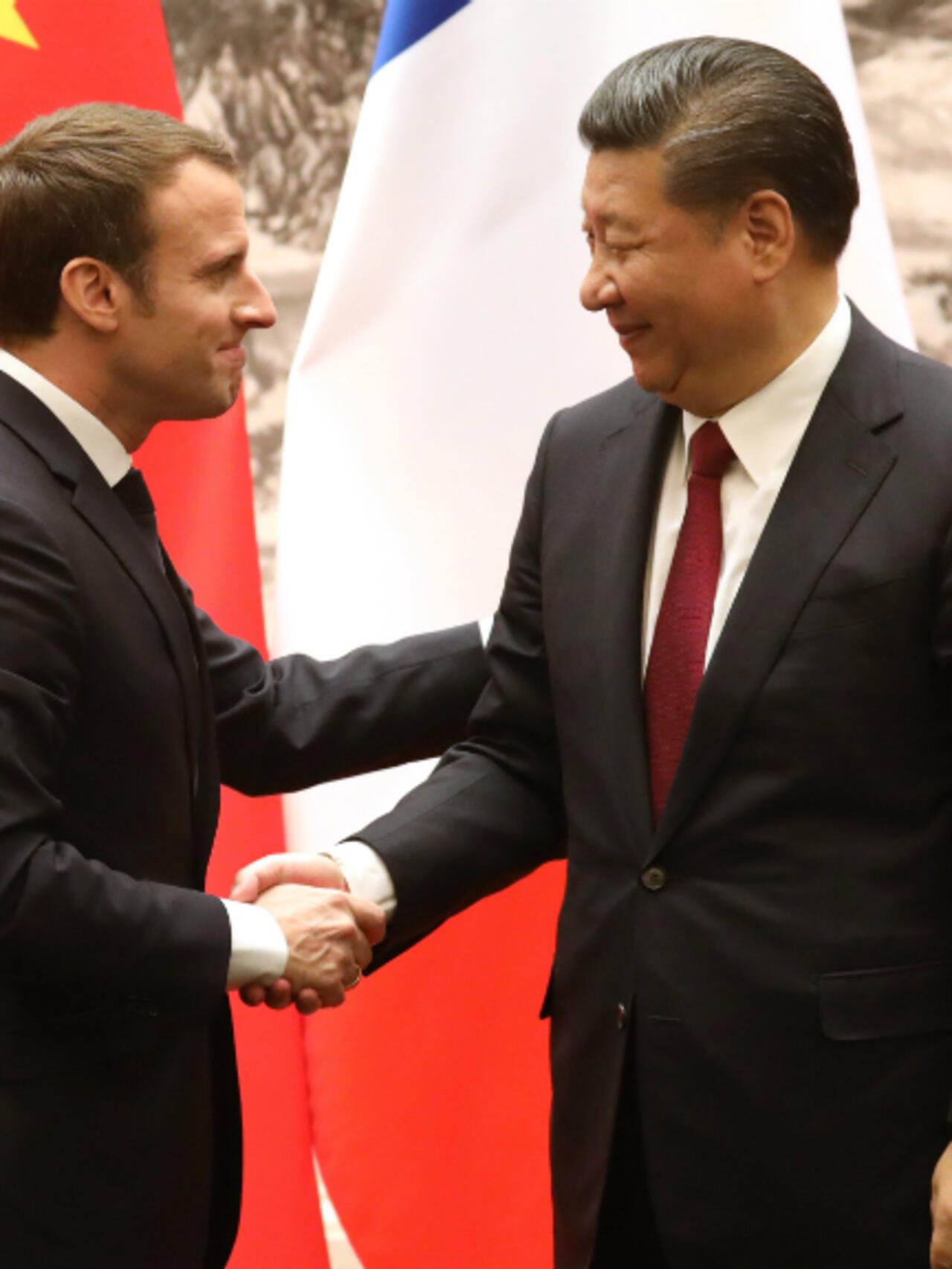découvrez les enjeux du partenariat et de la rivalité entre macron et la chine, explorant les relations diplomatiques, économiques et stratégiques actuelles.