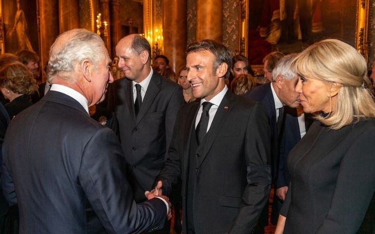 découvrez les détails de la visite officielle d'emmanuel macron à toulouse le 12 novembre, avec le programme et les enjeux de cette journée importante.