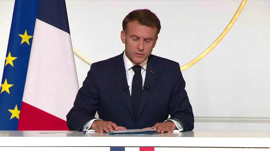 analyse des initiatives de macron face à la préparation d'un conflit imminent : enjeux, stratégies et implications pour la sécurité nationale.