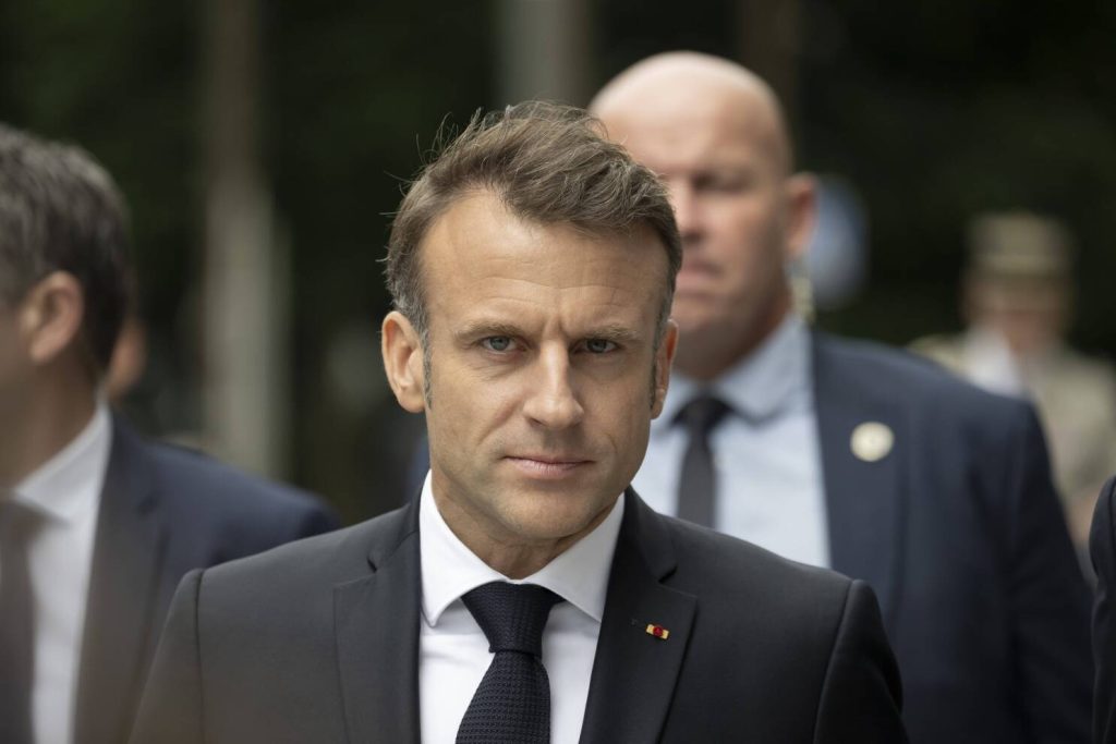 analyse du quinquennat de macron : succès, défis et controverses pour évaluer s'il s'agit d'un échec ou d'une réussite.