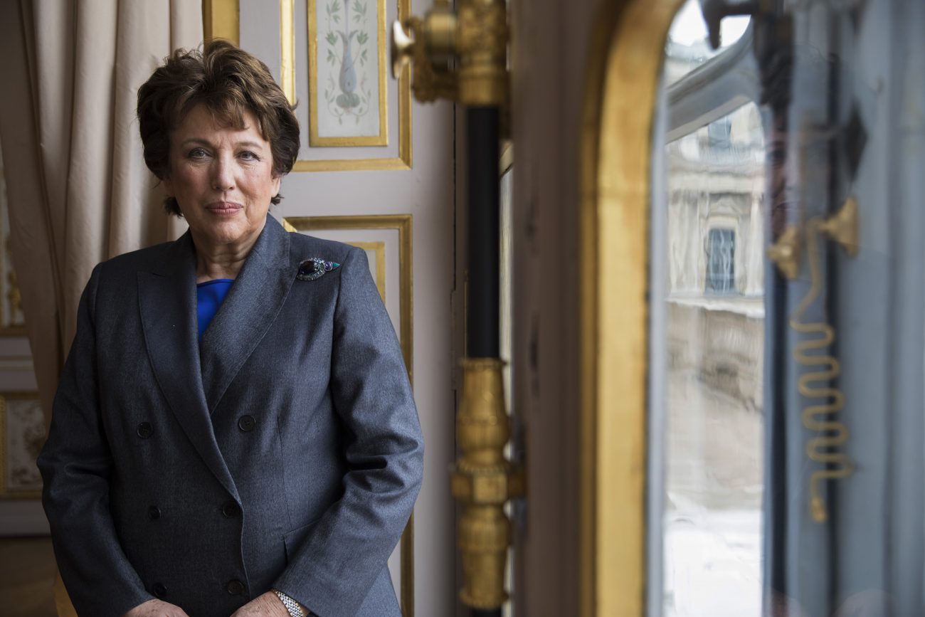découvrez le parcours fascinant de roselyne bachelot, ses étapes clés et les faits marquants de sa carrière politique et médiatique.