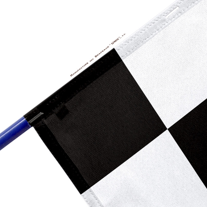 découvrez l'origine et la symbolique du drapeau à damier, un emblème historique riche en signification utilisé notamment dans le sport et la culture.