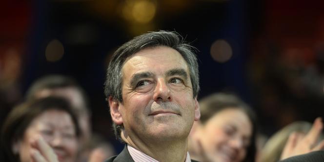 découvrez le parcours politique de françois fillon, ses réalisations majeures ainsi que les controverses qui ont marqué sa carrière.