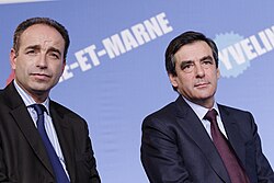 découvrez le parcours politique de françois fillon, ses réalisations, ainsi que les controverses qui ont marqué sa carrière.