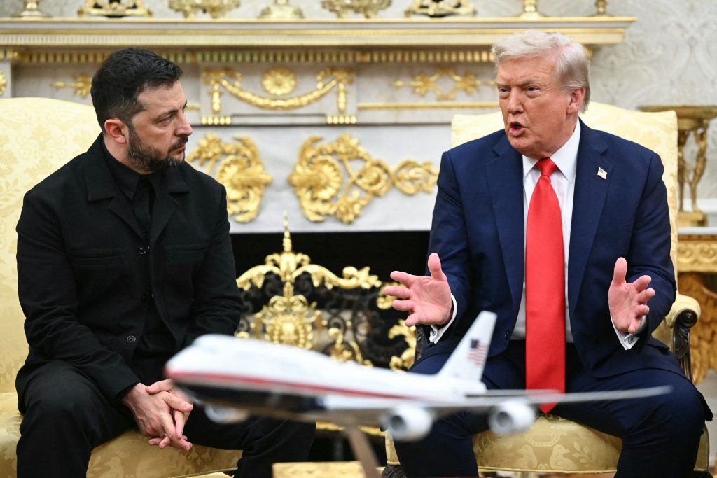 von der leyen annonce des progrès significatifs suite à ses discussions avec zelenskiy, trump et les dirigeants européens, renforçant la coopération internationale.