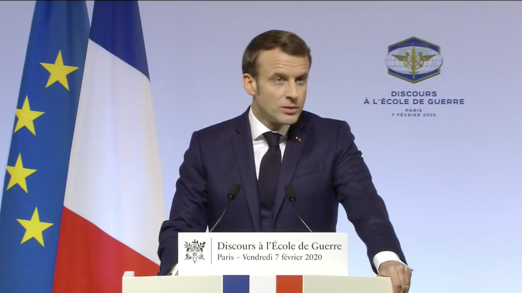 découvrez les déclarations de macron sur la dissuasion nucléaire et son impact sur la sécurité nationale et internationale.