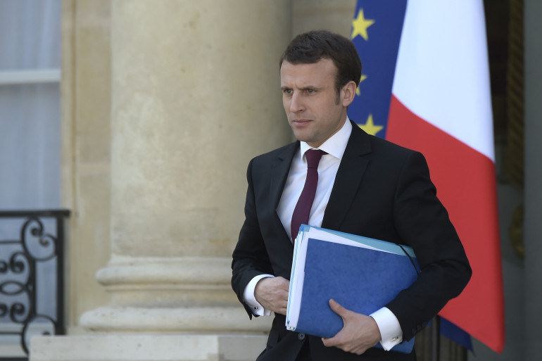 découvrez les ambitions de macron pour un retour triomphal à l’élysée après 2027 et les enjeux politiques à venir.