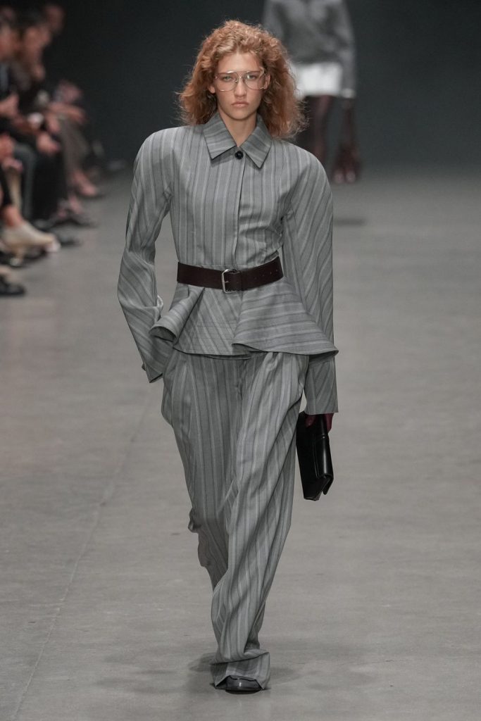 découvrez les célébrités présentes lors du lancement éblouissant de la nouvelle collection stella mccartney, un événement mode incontournable.